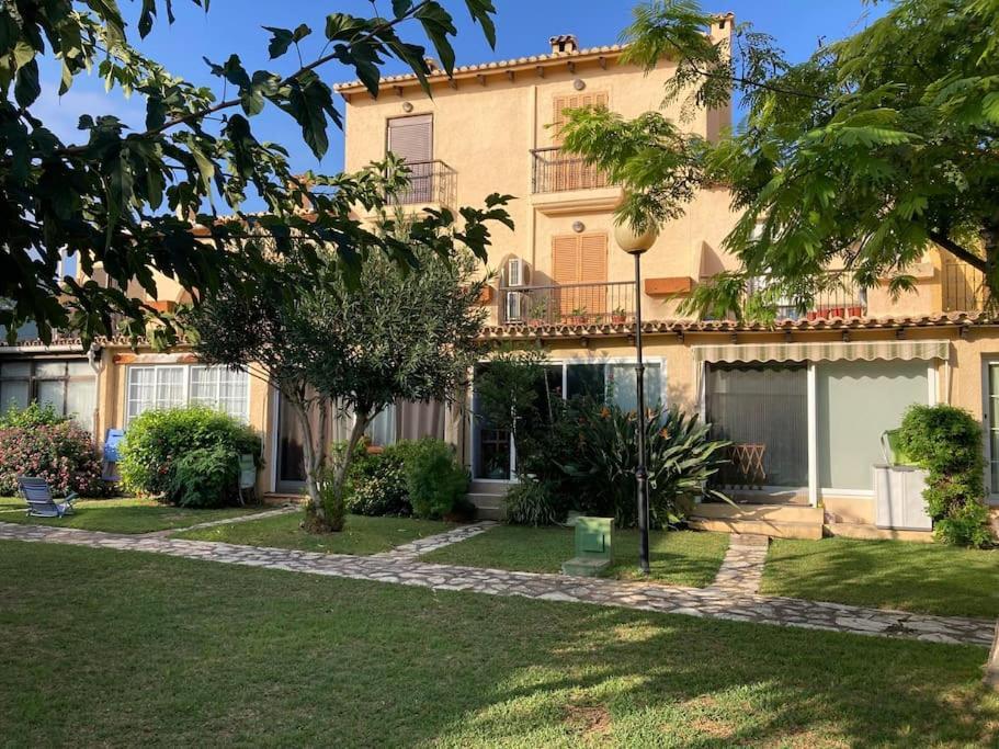 Adosado En Denia Con Gran Jardin Villa Exterior photo